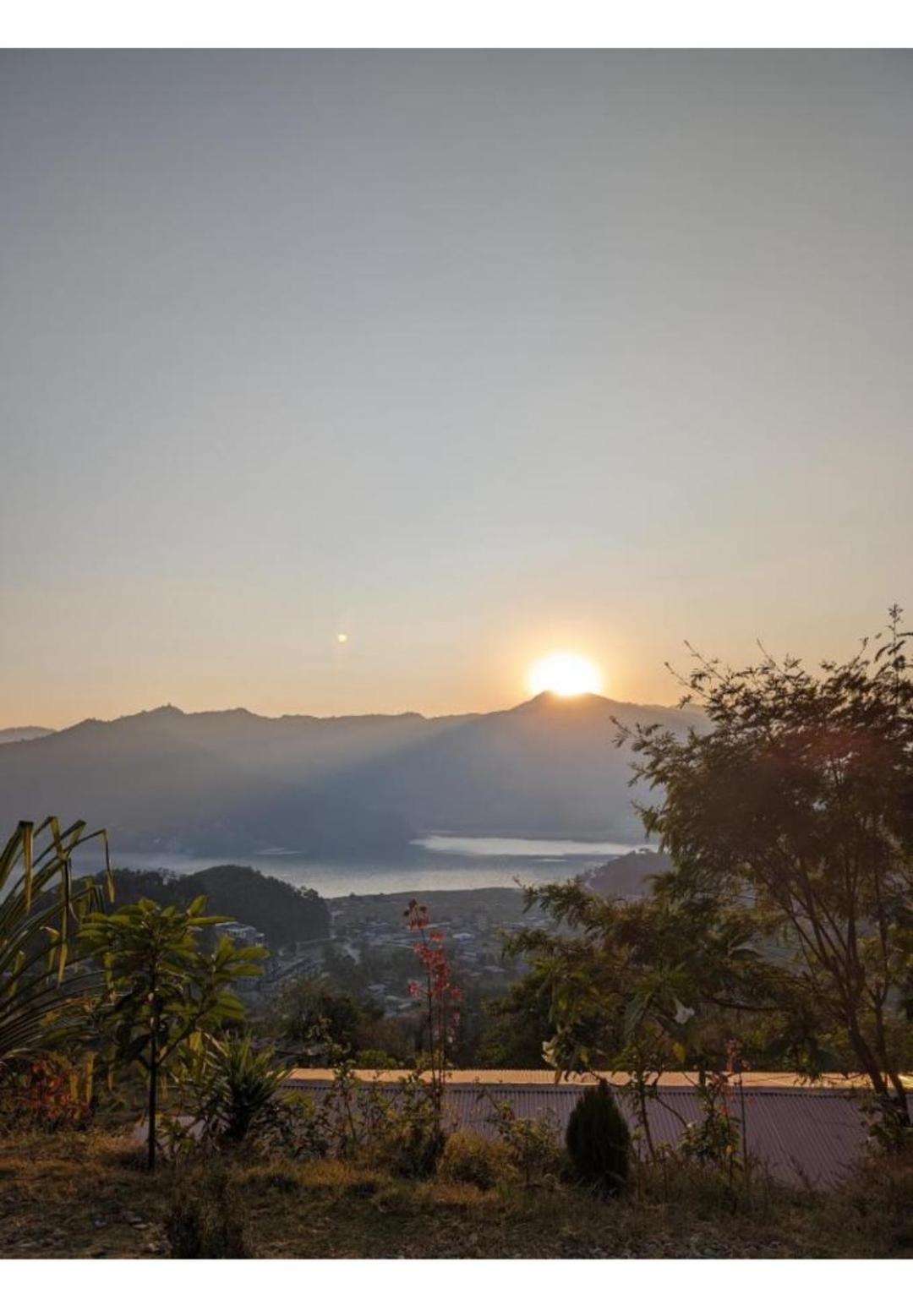 Villa Into The Wild Pokhara Kāskī Exterior foto