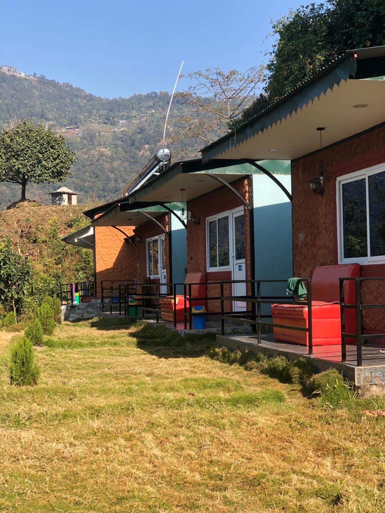 Villa Into The Wild Pokhara Kāskī Exterior foto